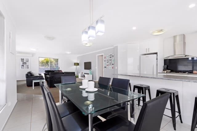 11 Rowena Court, Devonport, Devonport - Image 1