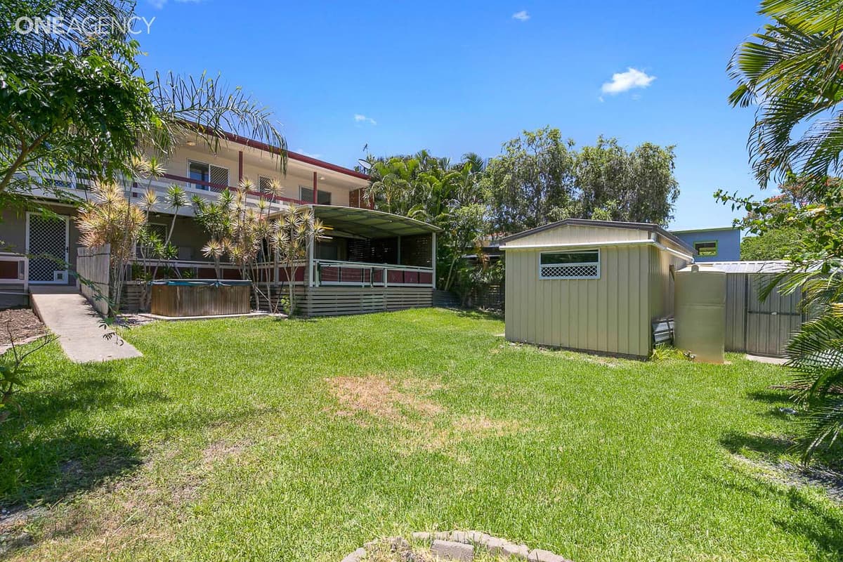 320 Boat Harbour Drive, Scarness, Scarness - Thumbnail 3