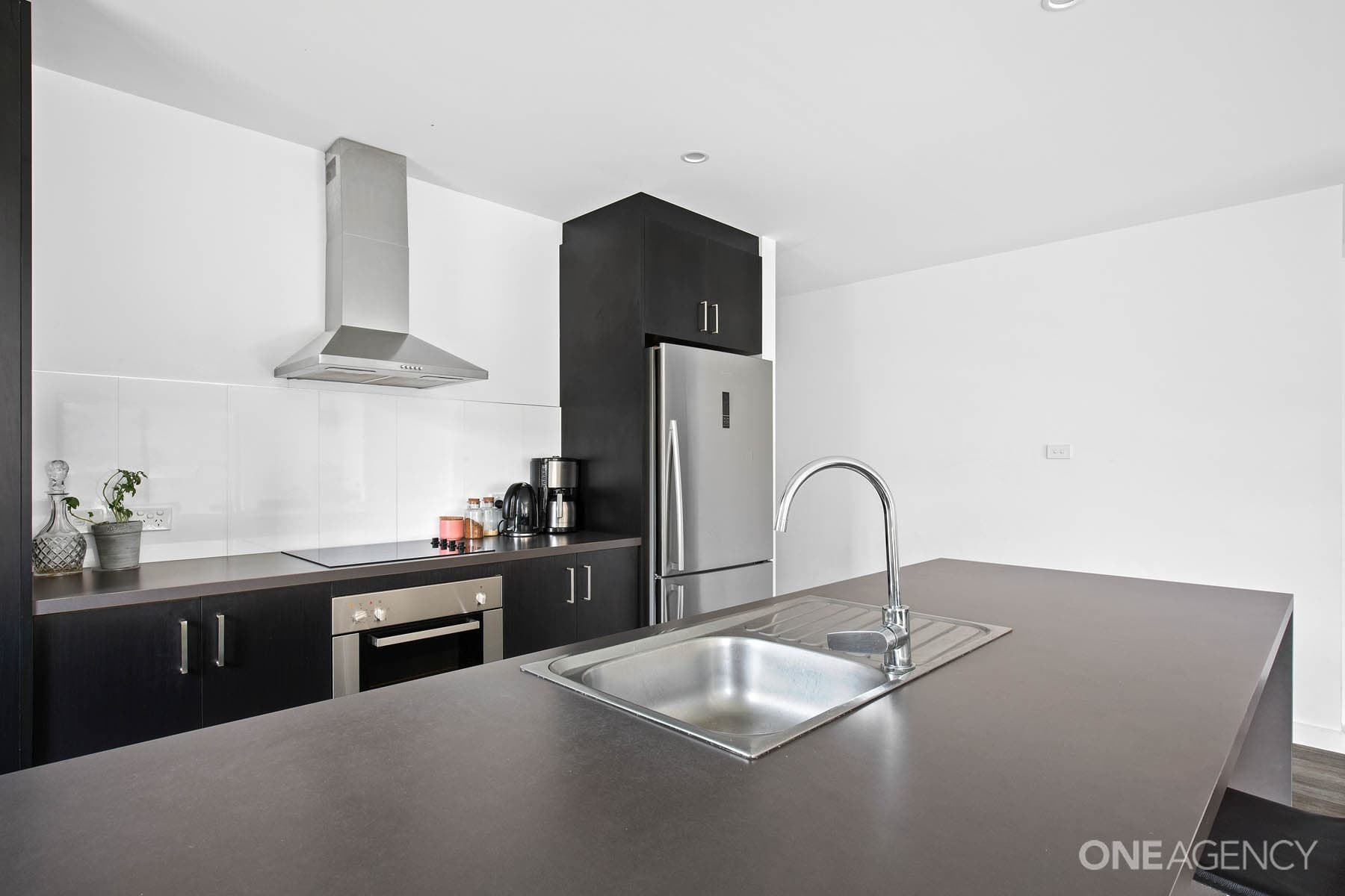 83 Parklands Parade, Newnham, Newnham - Thumbnail 3