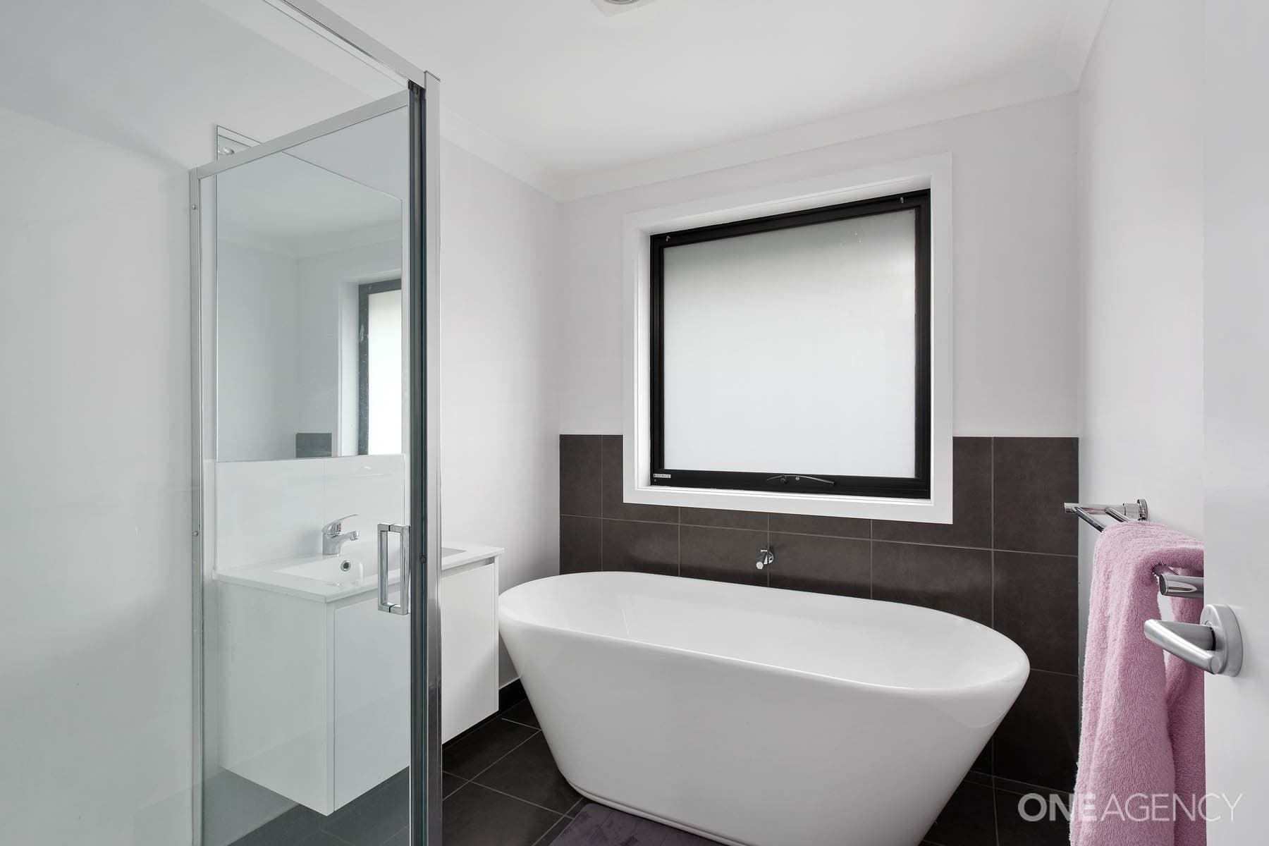 83 Parklands Parade, Newnham, Newnham - Thumbnail 8