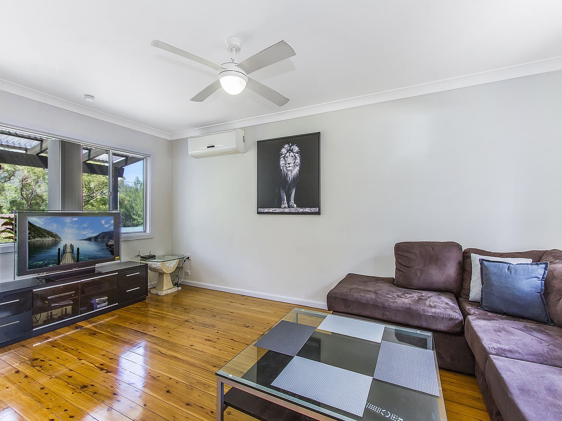 11 North Crescent, North Gosford, North Gosford - Thumbnail 3