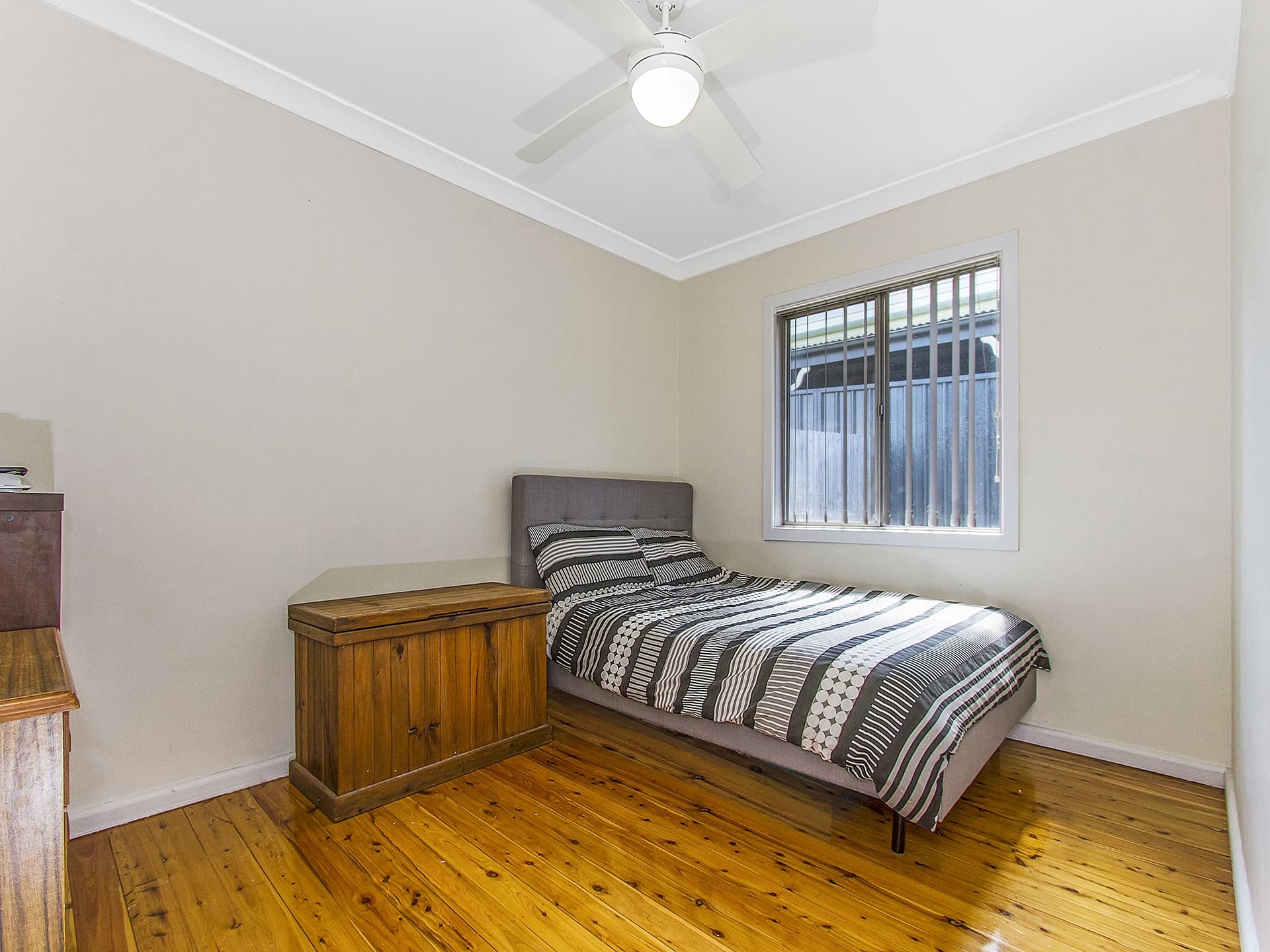 11 North Crescent, North Gosford, North Gosford - Thumbnail 7