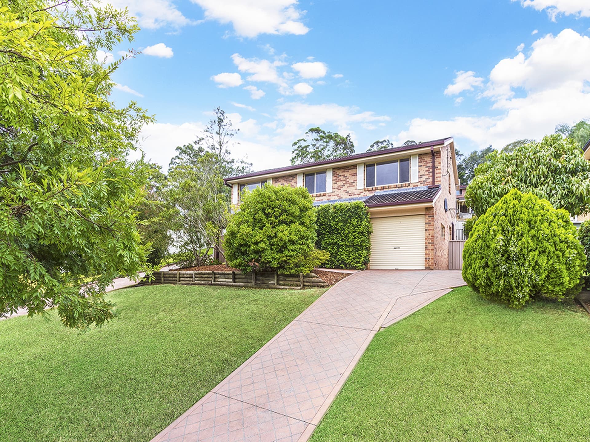 8 Woodbine Close, Lisarow, Lisarow - Image 1