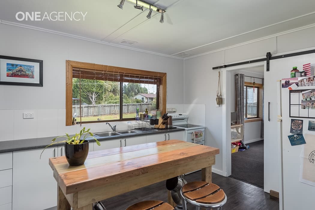 6-8 Innes Street, Strahan, Strahan - Thumbnail 4