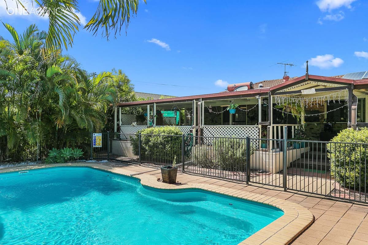 40 Moonbi Street, Scarness, Scarness - Image 1
