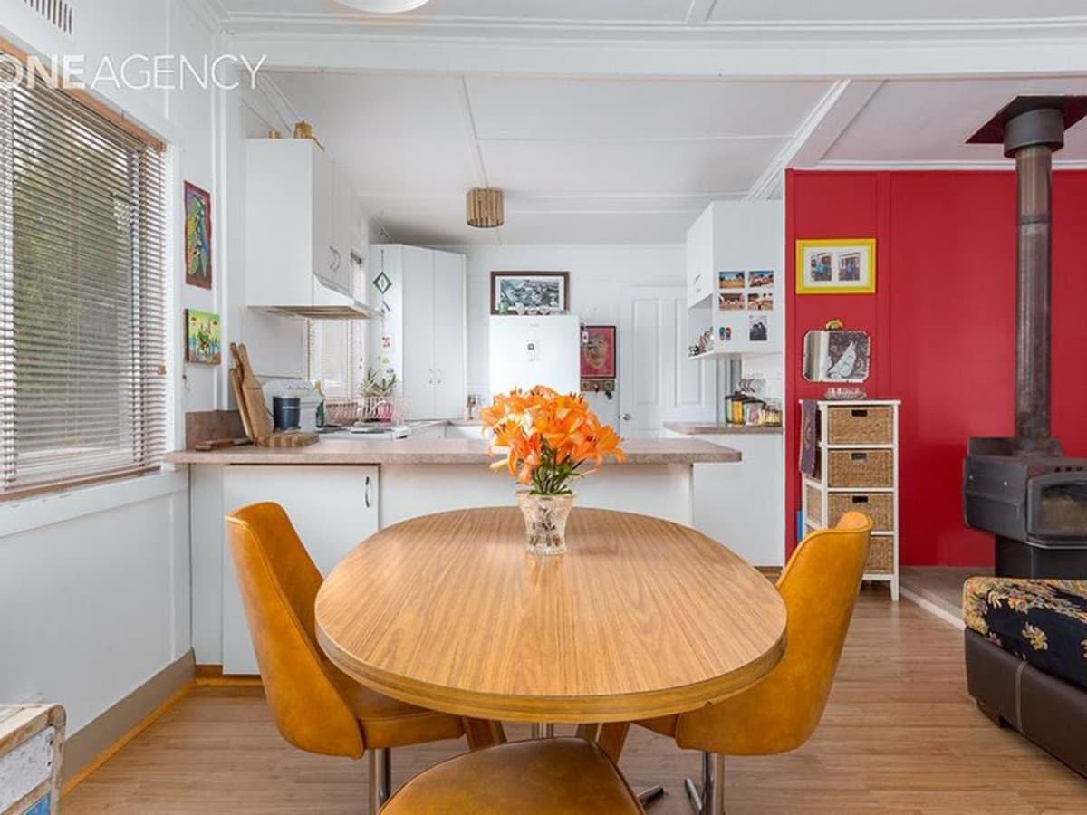 24 Banksia Avenue, Sisters Beach, Sisters Beach - Thumbnail 6
