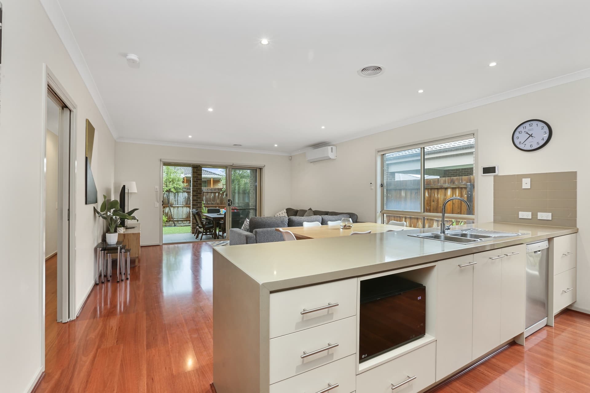 15 Whitfords Drive, Armstrong Creek, Armstrong Creek - Thumbnail 6