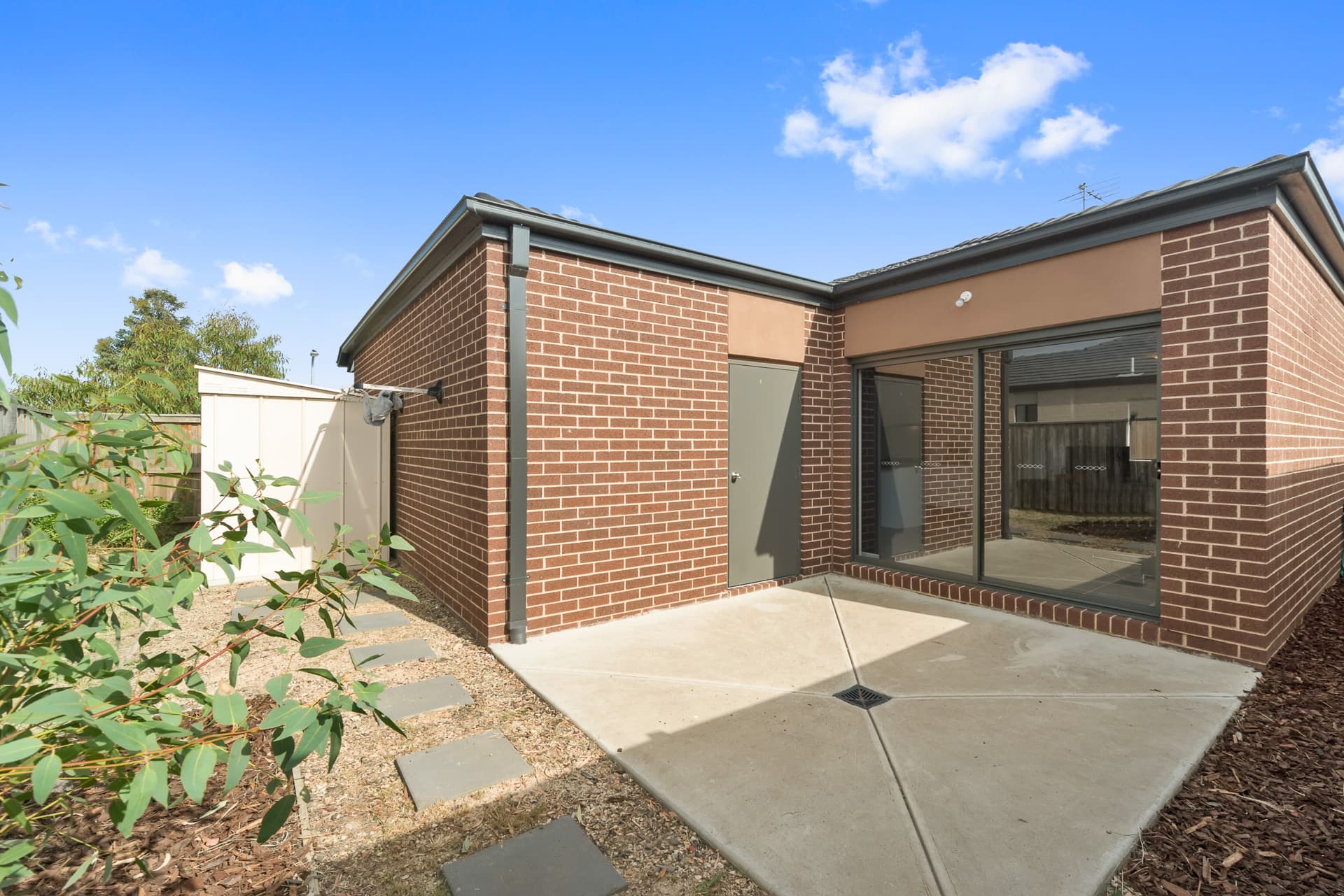 16 Davenport Crescent, Cranbourne West, Cranbourne West - Thumbnail 7