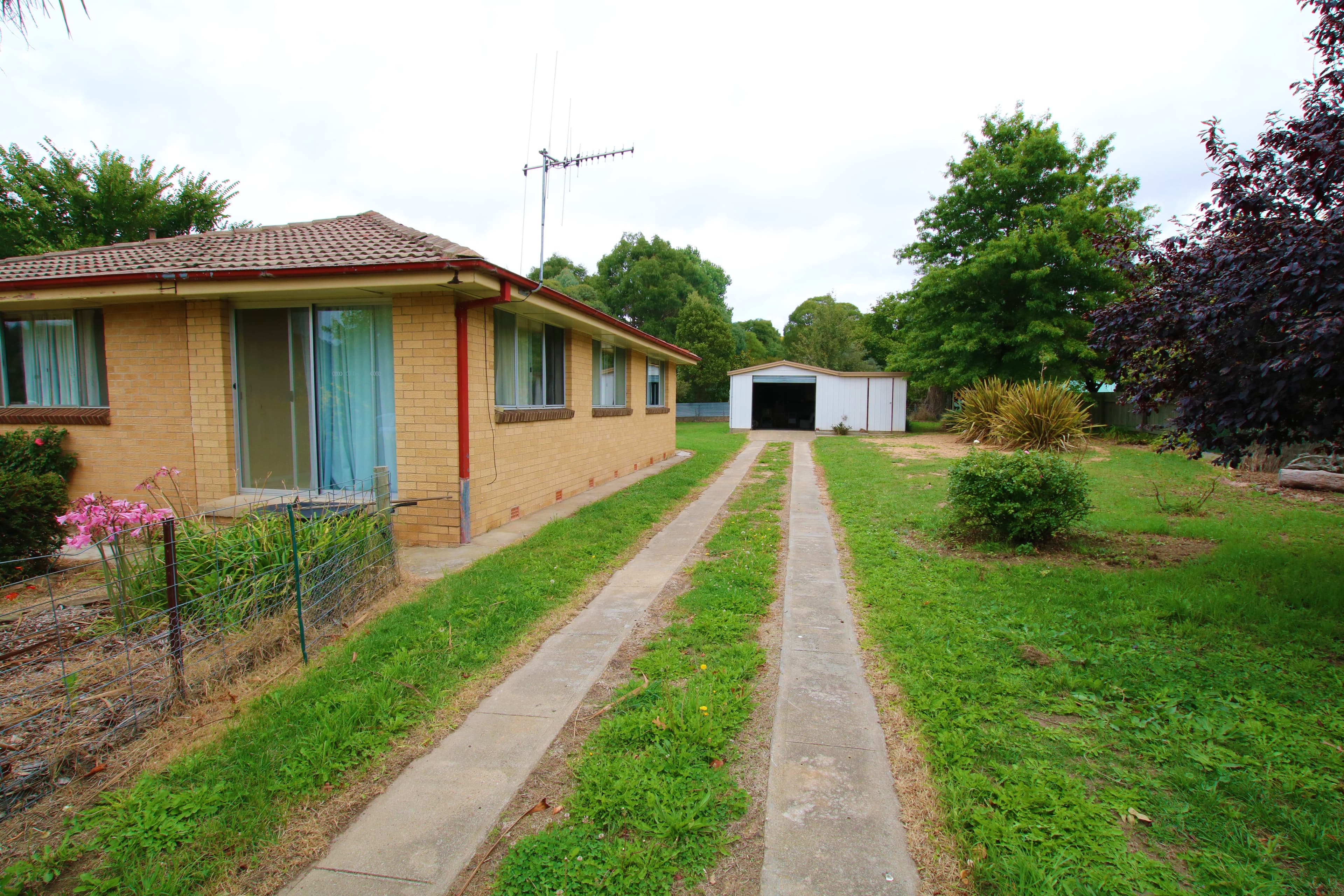 6-8 Stephen Street, Bombala, Bombala - Thumbnail 2