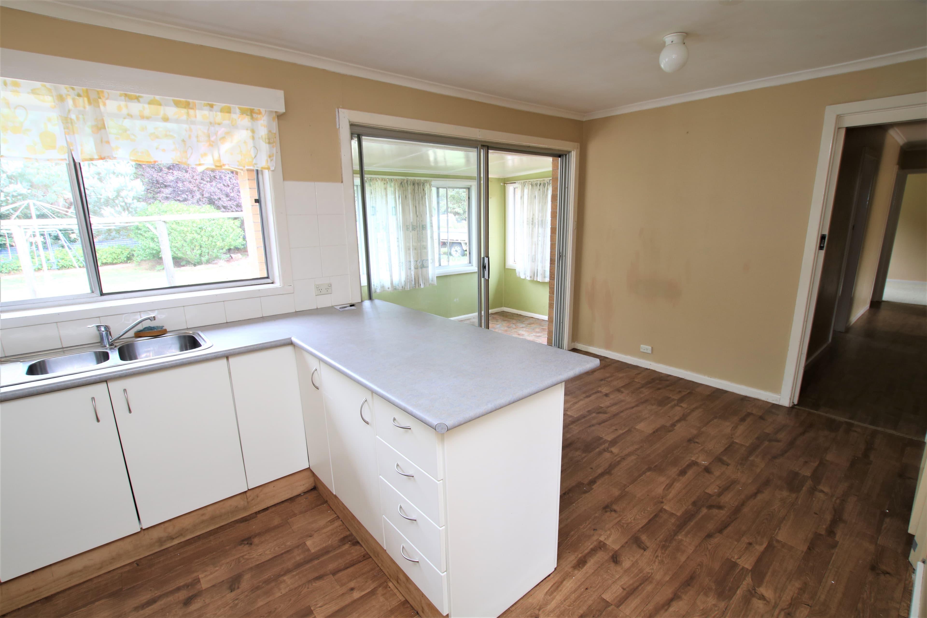 6-8 Stephen Street, Bombala, Bombala - Thumbnail 5