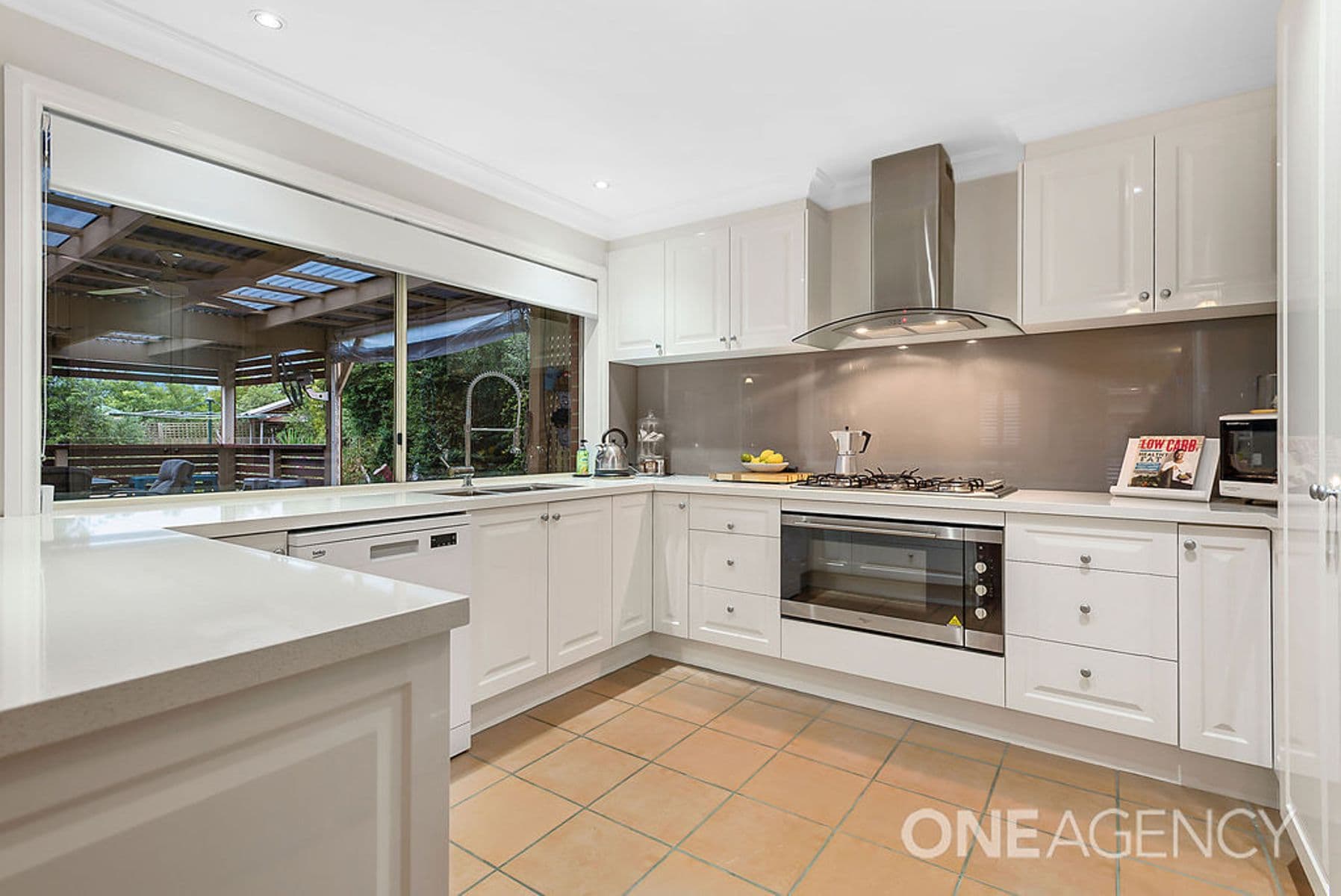 16 CITRIODORA Circuit, Sunbury, Sunbury - Thumbnail 3