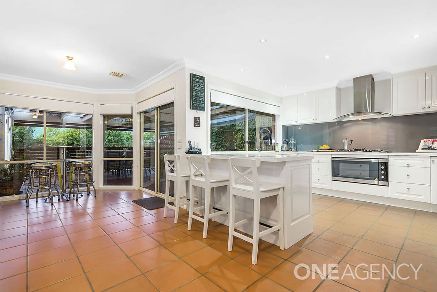 16 CITRIODORA Circuit, Sunbury, Sunbury - Thumbnail 4