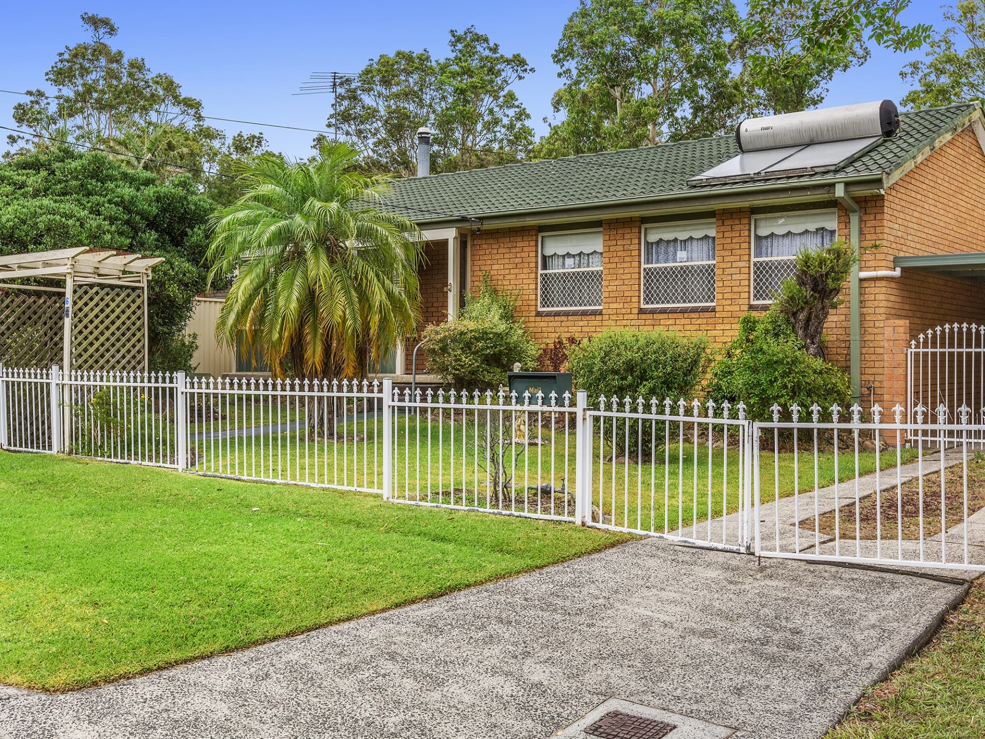 6 Cowan Street, Watanobbi, Watanobbi - Image 1