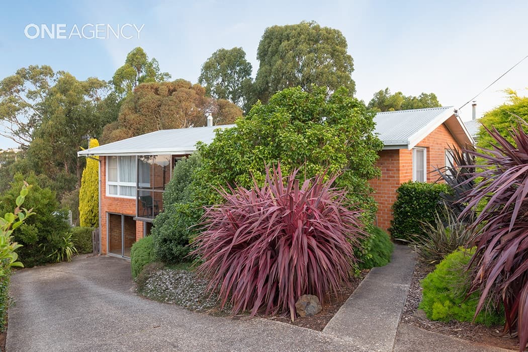 17 Bathurst Street, Upper Burnie, Upper Burnie - Thumbnail 2