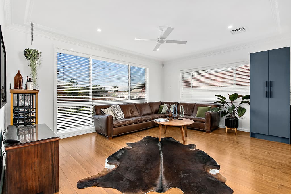 38 Illowra Crescent, Primbee, Primbee - Image 1
