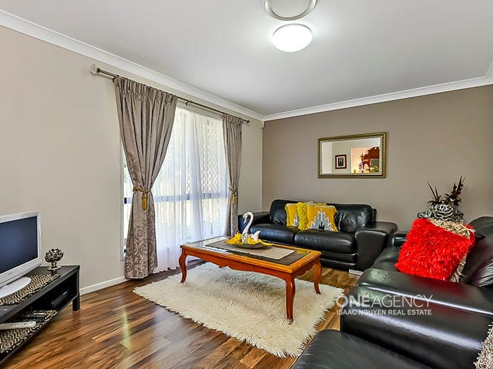18 Dandenong Street, Forest Lake, Forest Lake - Thumbnail 3