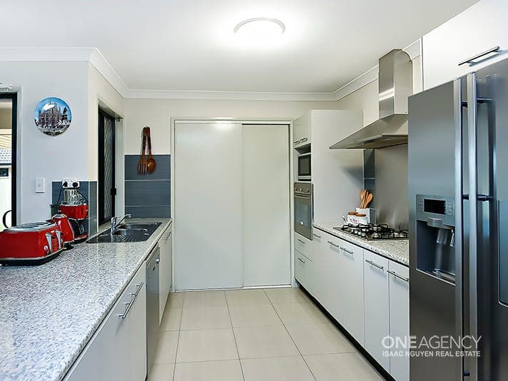 18 Dandenong Street, Forest Lake, Forest Lake - Thumbnail 7