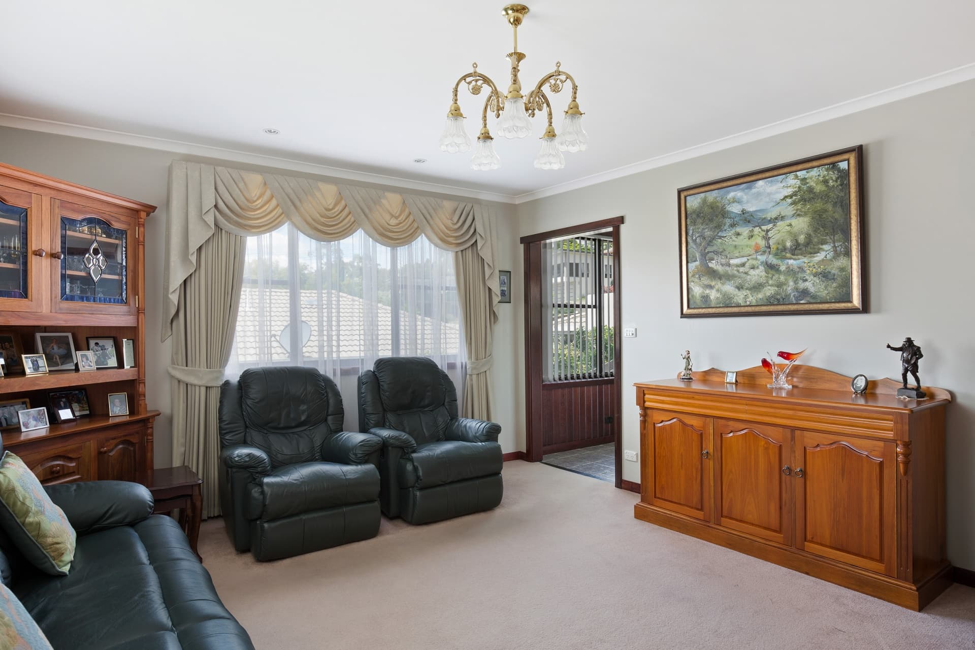 17 Cooper Crescent, Riverside, Riverside - Thumbnail 4