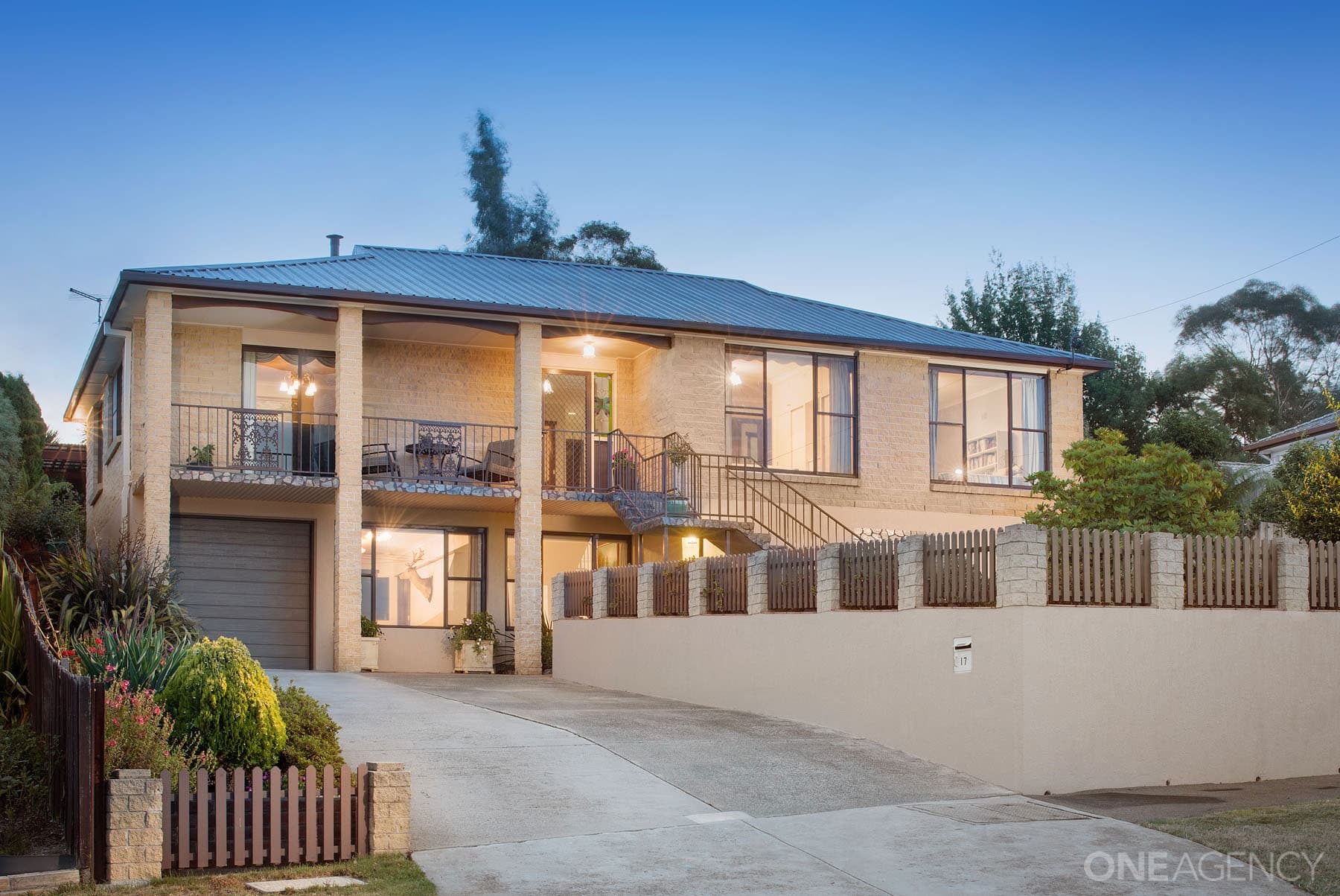 17 Cooper Crescent, Riverside, Riverside - Image 1