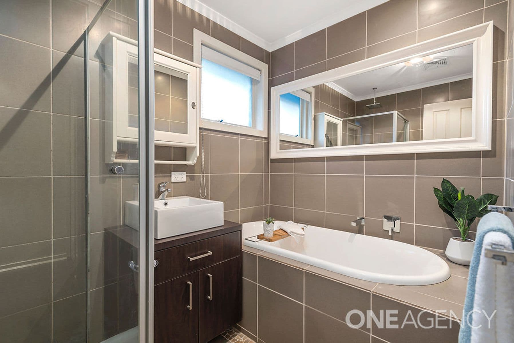 21 Kingsley Drive, Sunbury, Sunbury - Thumbnail 7