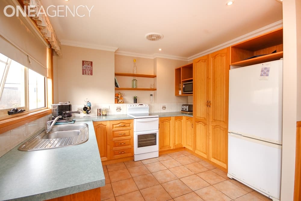 270 Gilbert Street, Latrobe, Latrobe - Thumbnail 2