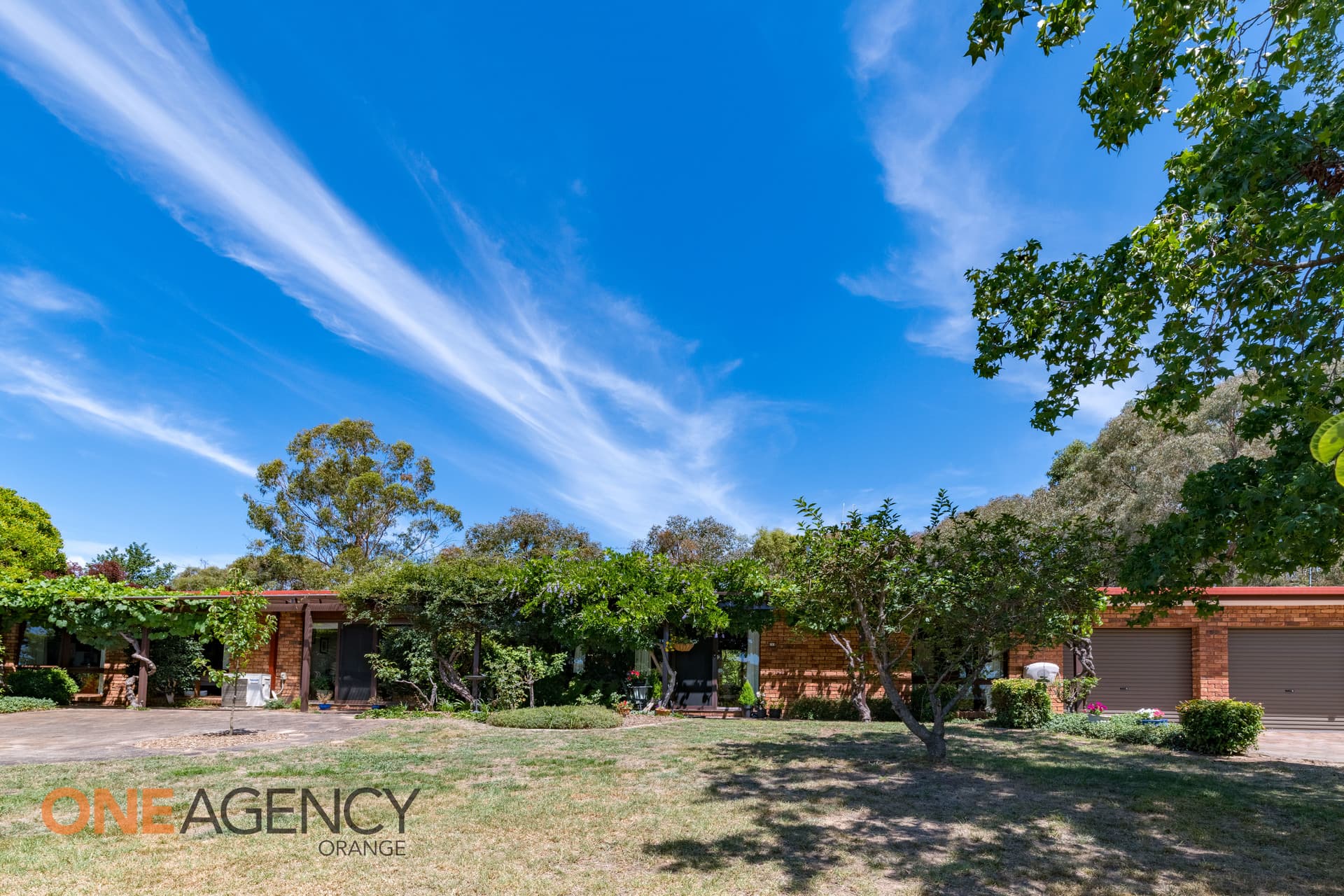 8 Don Peters Place, Orange, Orange - Thumbnail 2