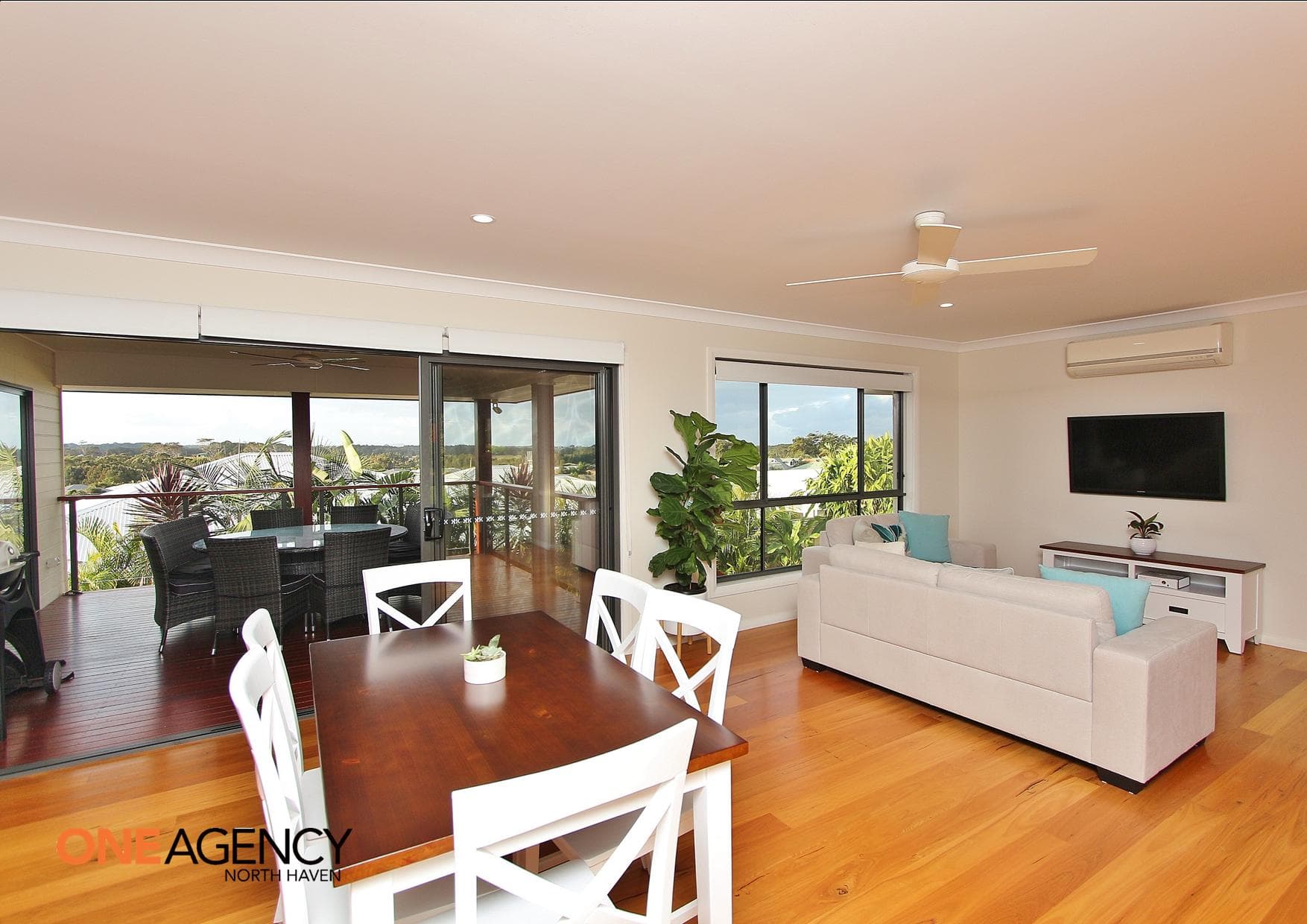 18 St Lucia Place, Bonny Hills, Bonny Hills - Thumbnail 5