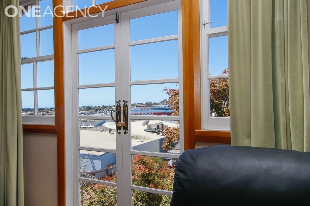 11 Hiller Street, Devonport, Devonport - Thumbnail 3