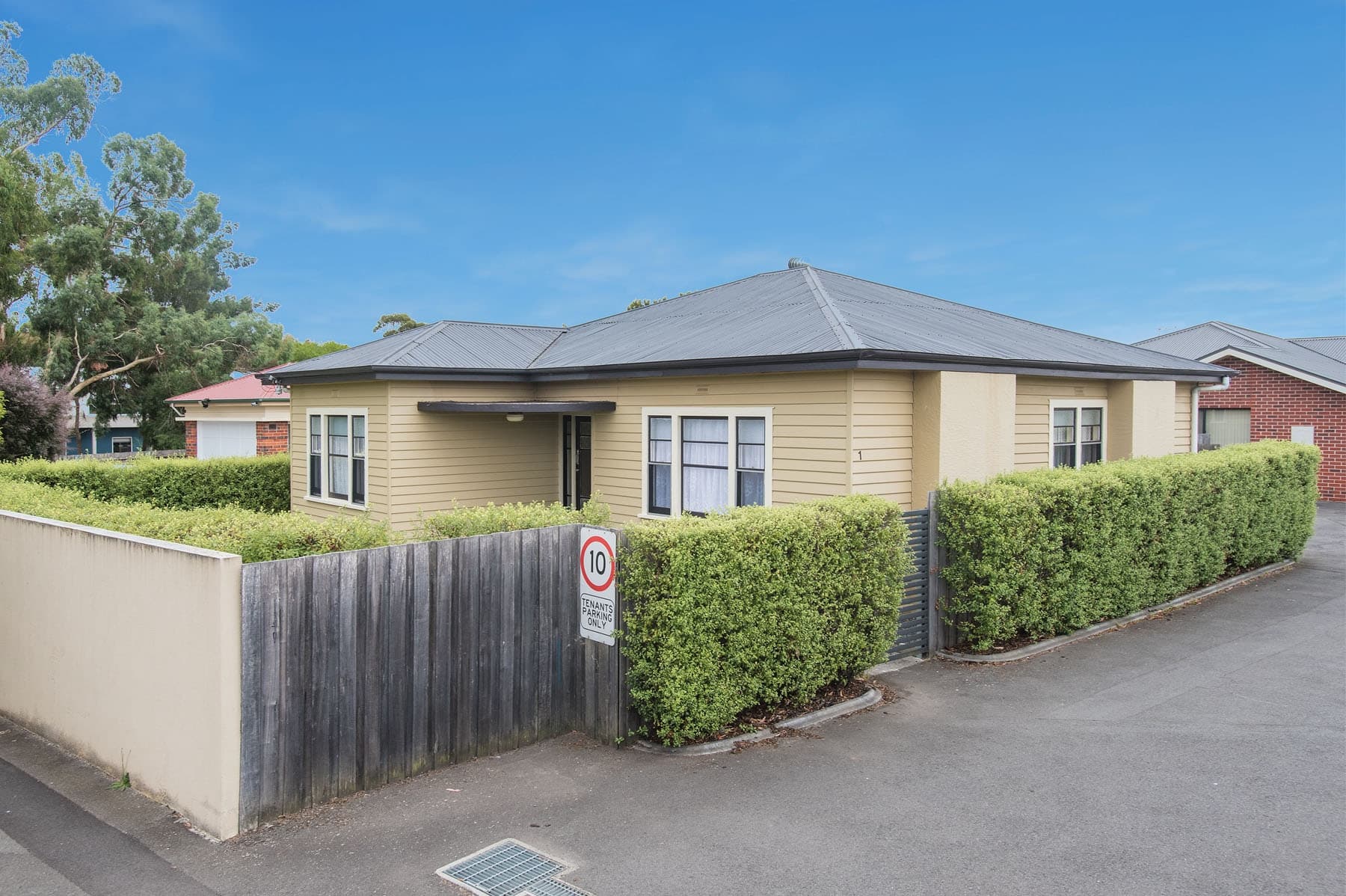 1/10 - 12 Plumer Street, Mowbray, Mowbray - Image 1