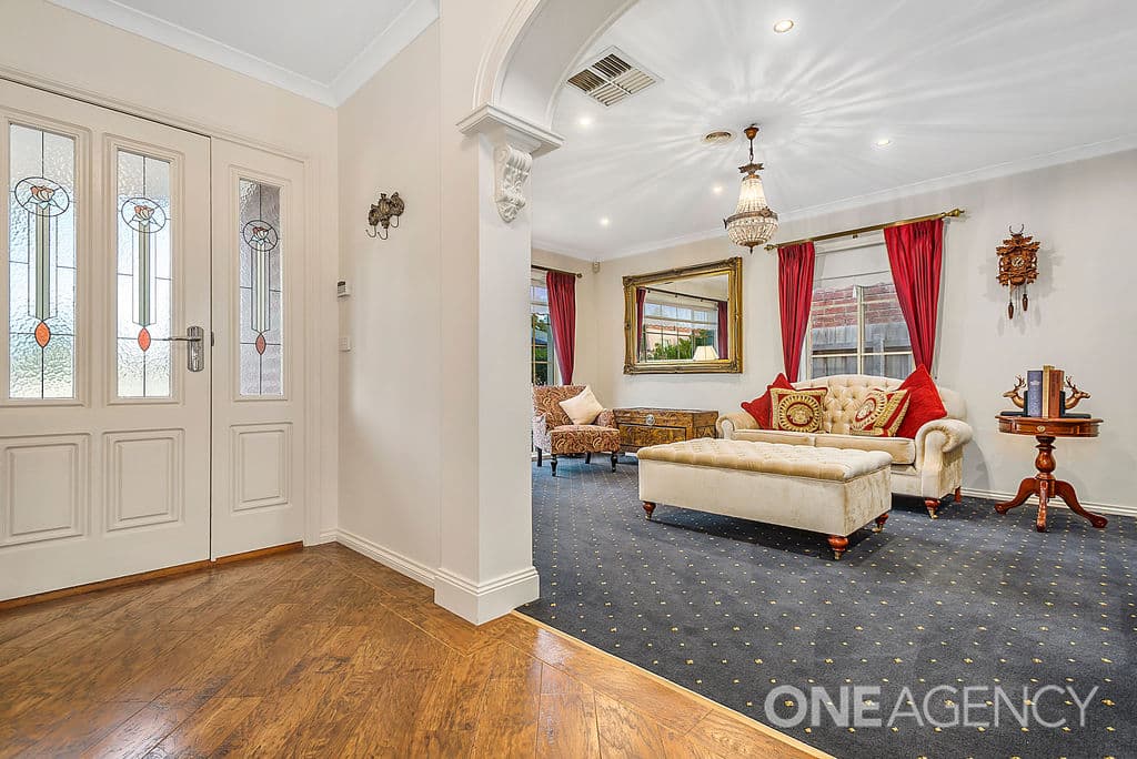 8 Silky Oak Grove, Sunbury, Sunbury - Thumbnail 5