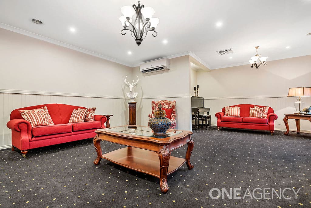 8 Silky Oak Grove, Sunbury, Sunbury - Thumbnail 7