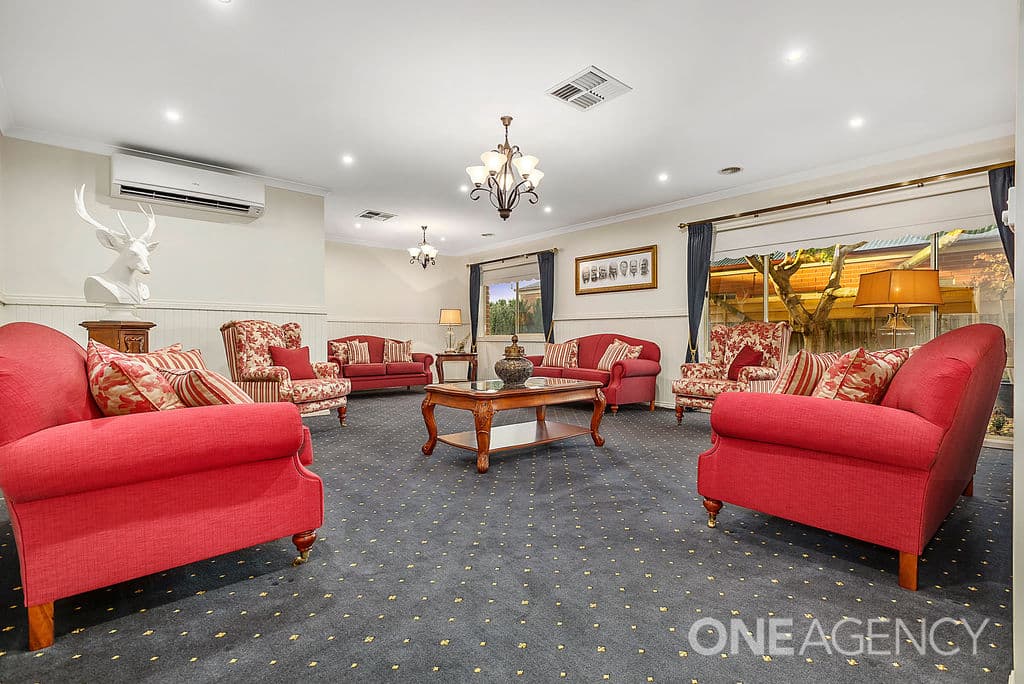 8 Silky Oak Grove, Sunbury, Sunbury - Thumbnail 8