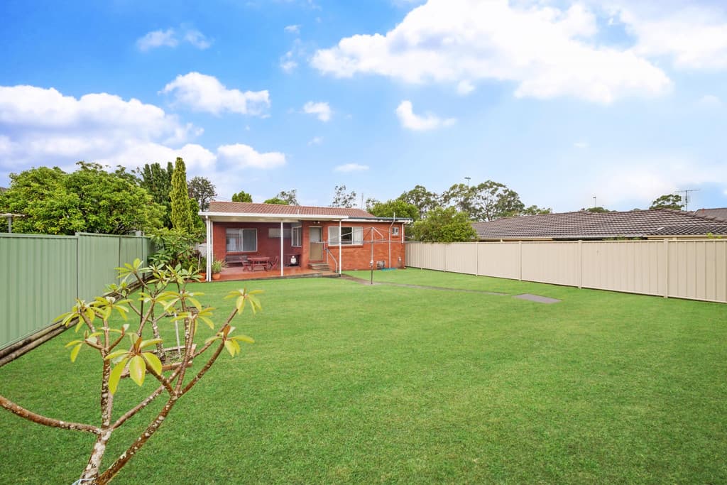 26 Russell Street, East Gosford, East Gosford - Thumbnail 2