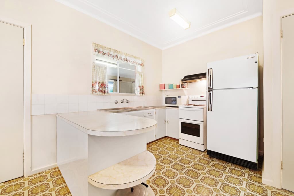 26 Russell Street, East Gosford, East Gosford - Thumbnail 5