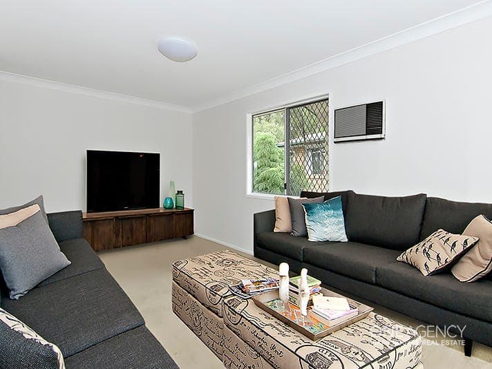 6 Serly Court, Bellbird Park, Bellbird Park - Thumbnail 4