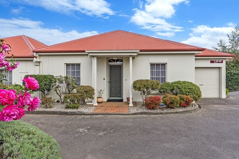 6 St John Court, Launceston, Launceston - Image 1