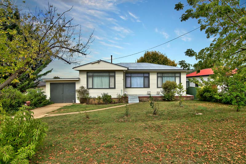 11 Bradley Street, Cooma, Cooma - Thumbnail 3