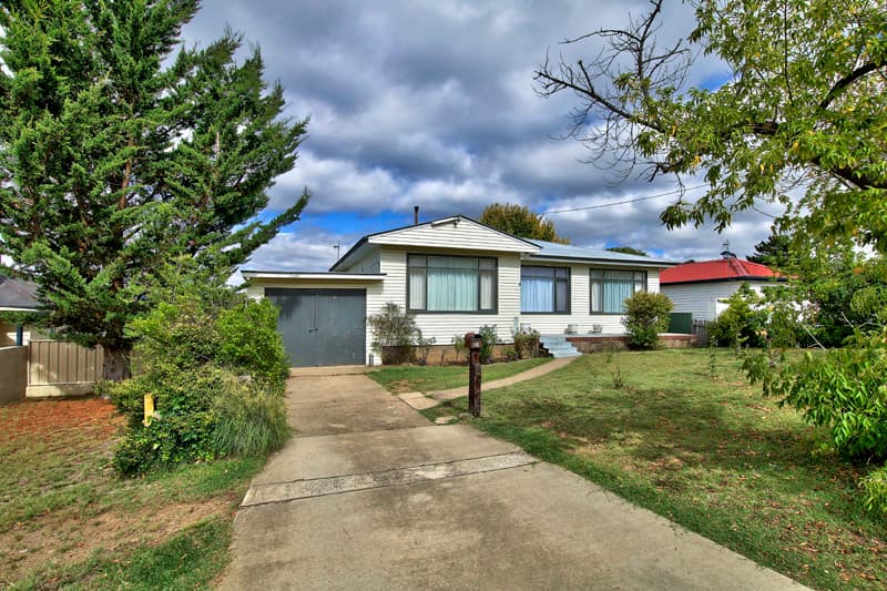 11 Bradley Street, Cooma, Cooma - Image 1