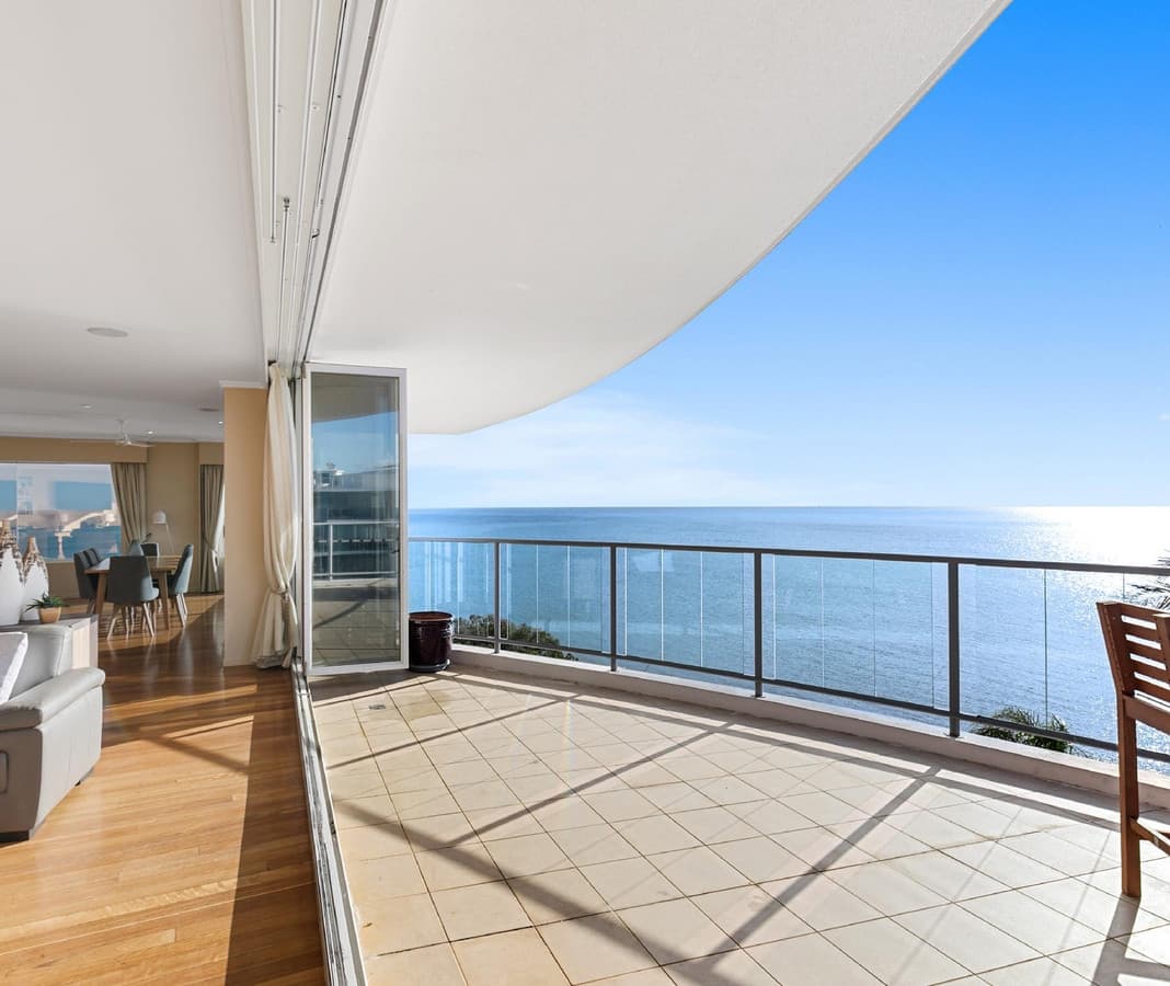 420/569-571 Charlton Esplanade, Urangan, Urangan - Image 1