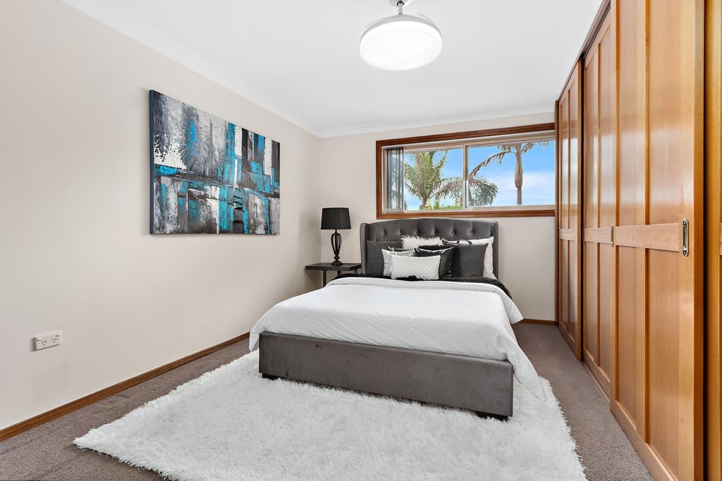 32 Peterborough Avenue, Lake Illawarra, Lake Illawarra - Thumbnail 2