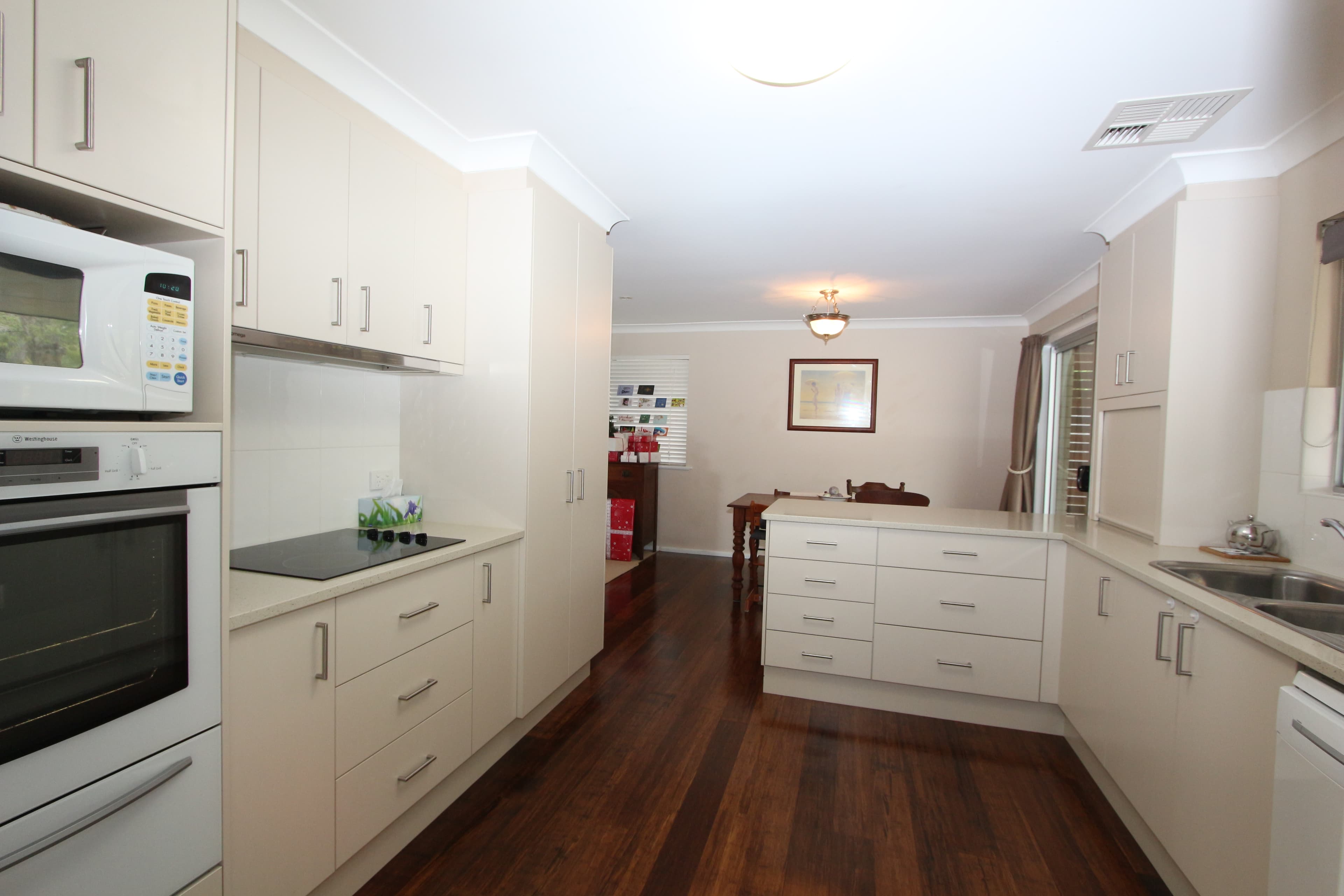 2 Bergalia Crescent, Camden Head, Camden Head - Thumbnail 4
