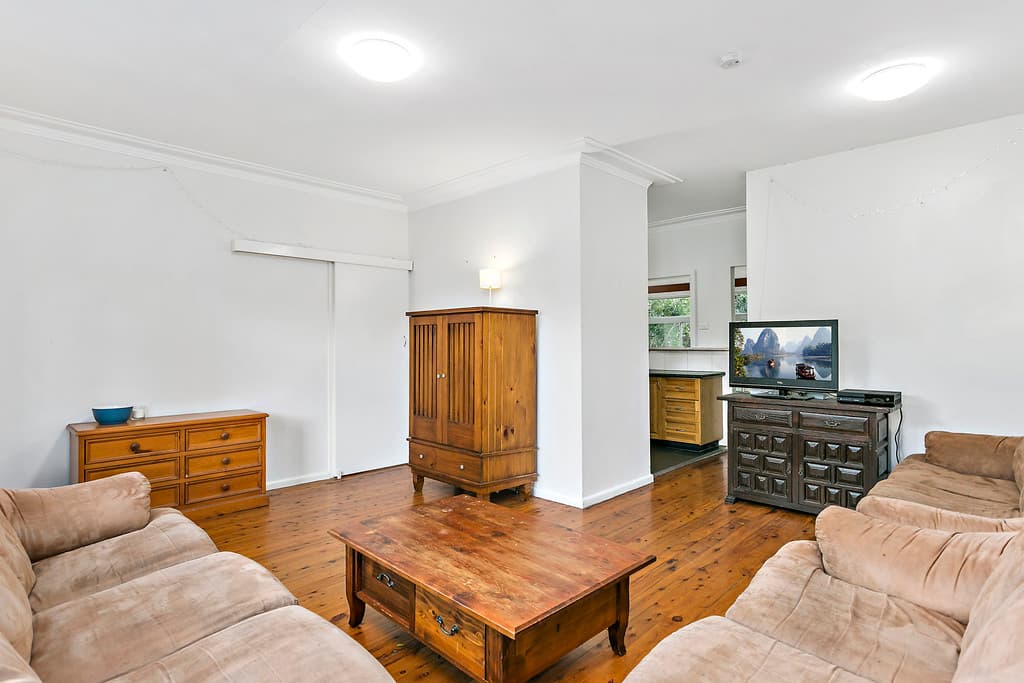 6 College Place, Gwynneville, Gwynneville - Thumbnail 2
