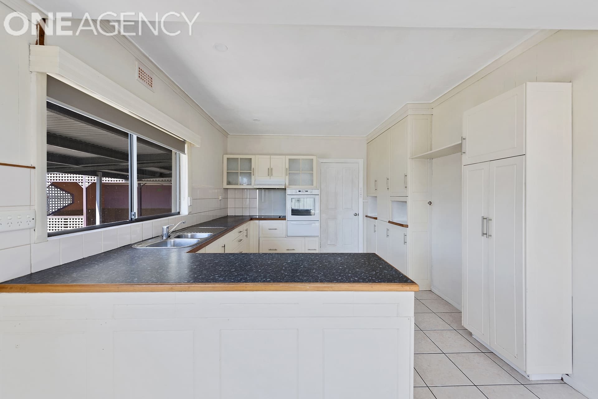 147 David Street, East Devonport, East Devonport - Thumbnail 2