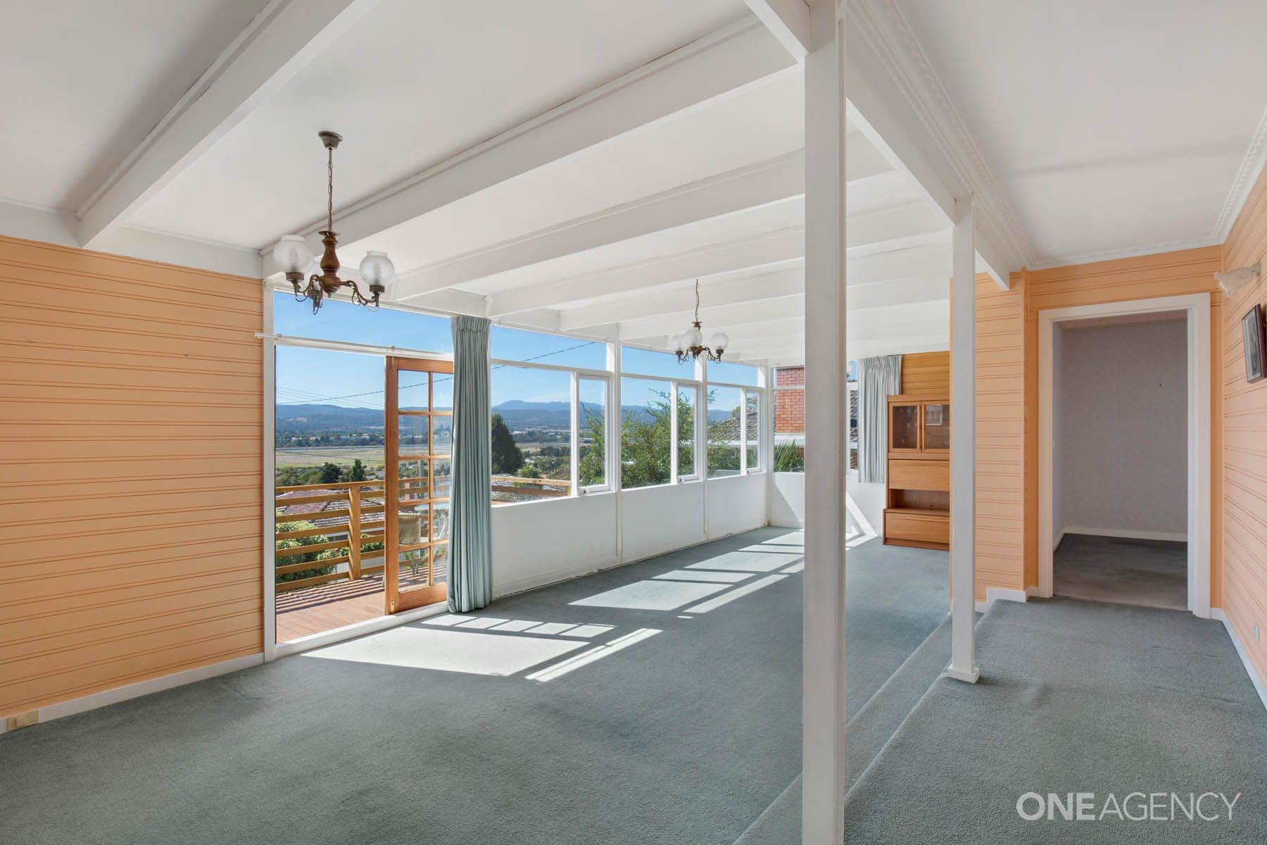 53 Dion Crescent, Riverside, Riverside - Thumbnail 2