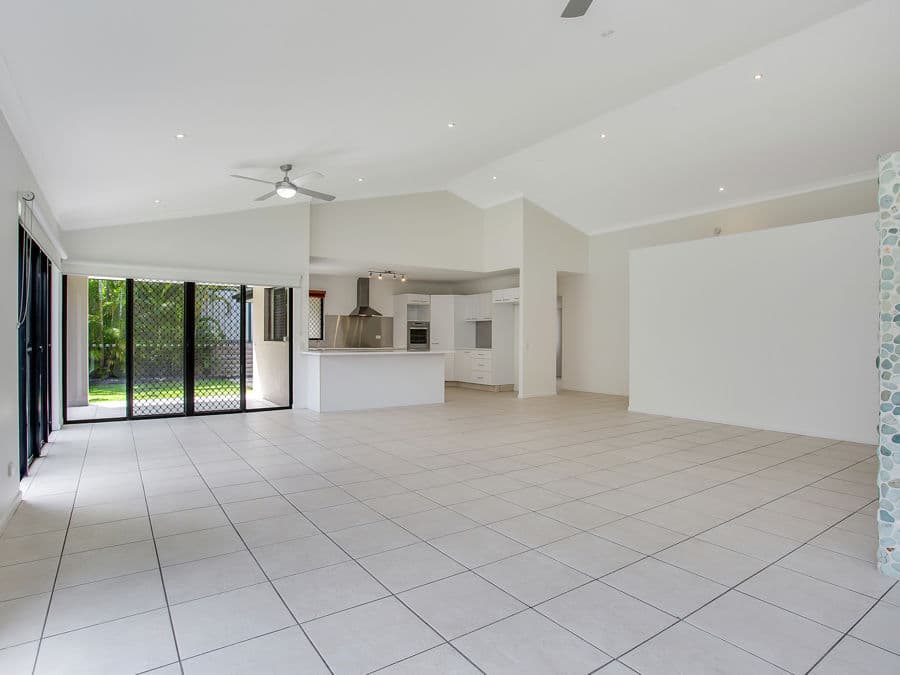 9 Asperia Street, Reedy Creek, Reedy Creek - Thumbnail 7