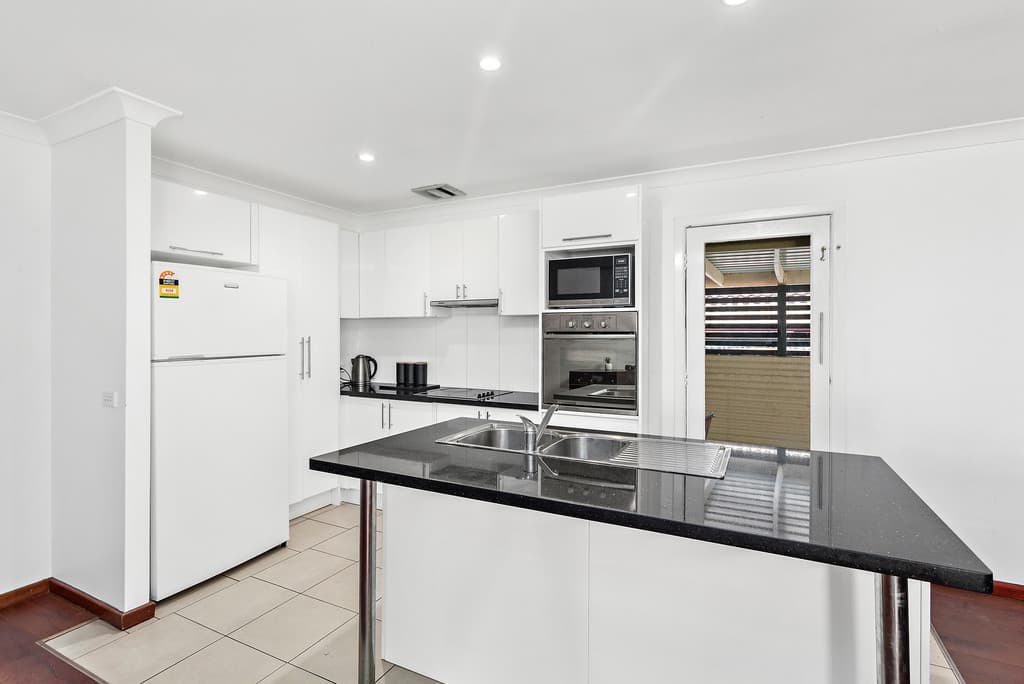 13 Hillside Drive, Albion Park, Albion Park - Thumbnail 4