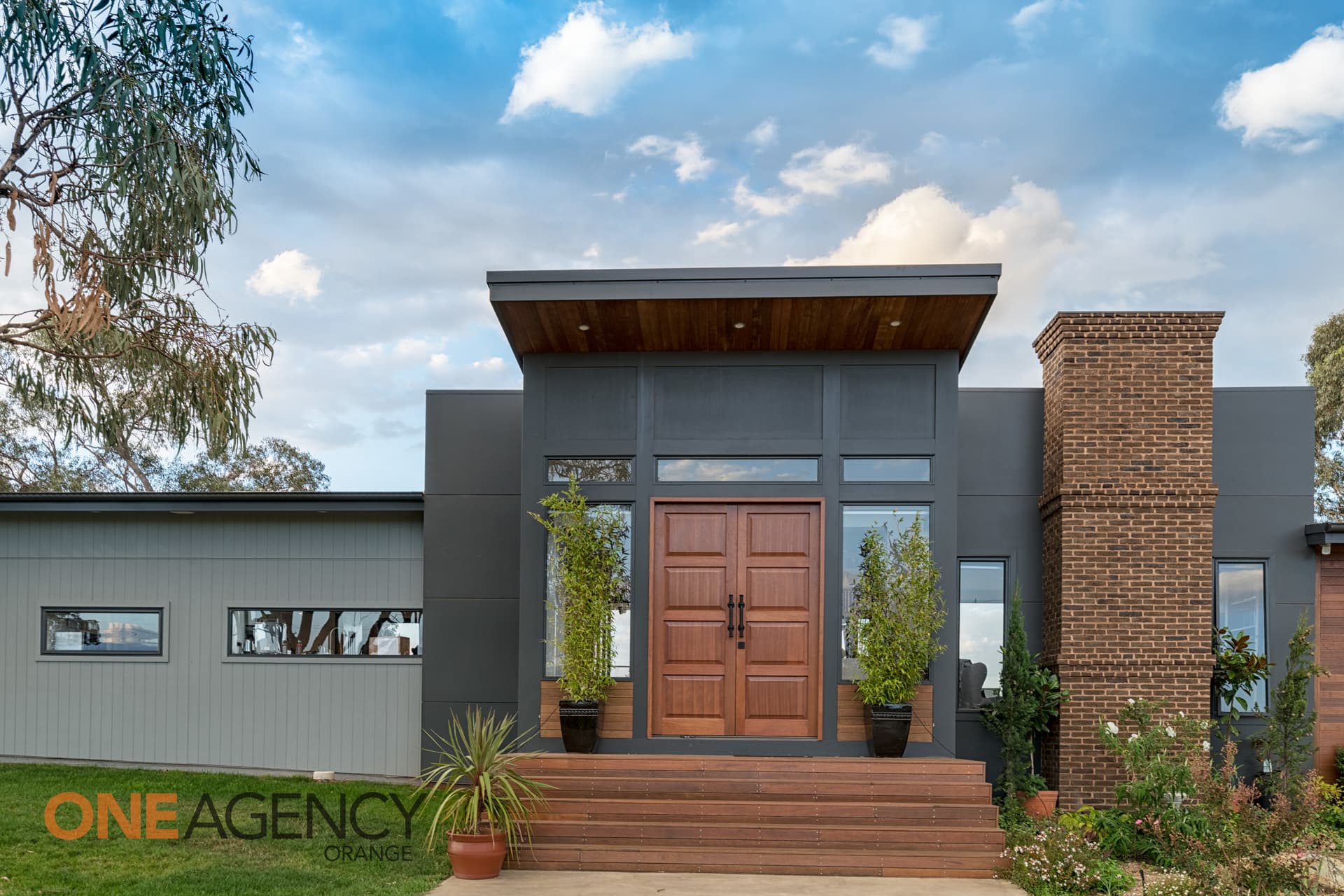 36 Connemara Drive, Orange, Orange - Thumbnail 2