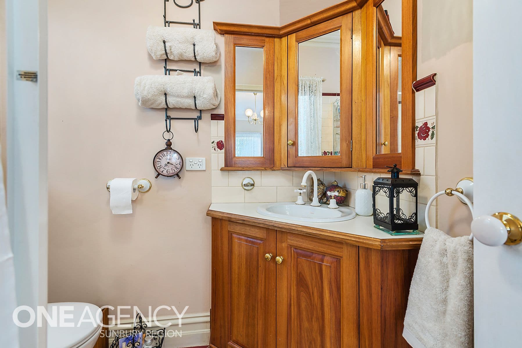 5 Kelbourne Grove, Sunbury, Sunbury - Thumbnail 4