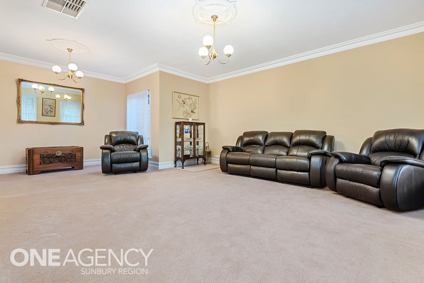 5 Kelbourne Grove, Sunbury, Sunbury - Thumbnail 5