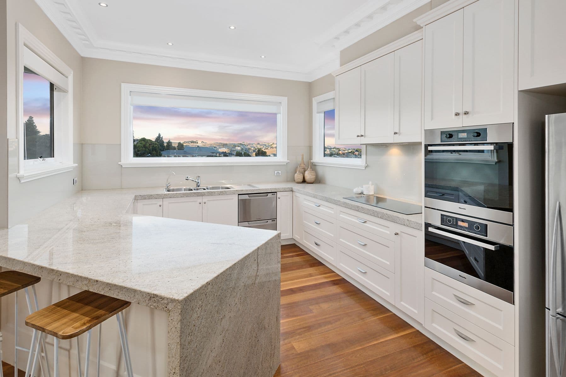 8 Molvig Rise, Sunbury, Sunbury - Thumbnail 3
